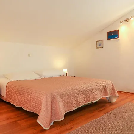 Apartament Dora - Rab141 By Interhome